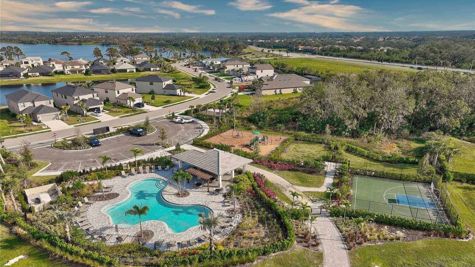 Dirty South Pressure Washing Pressure Washing in Bradenton, FL Bradenton pressure washing